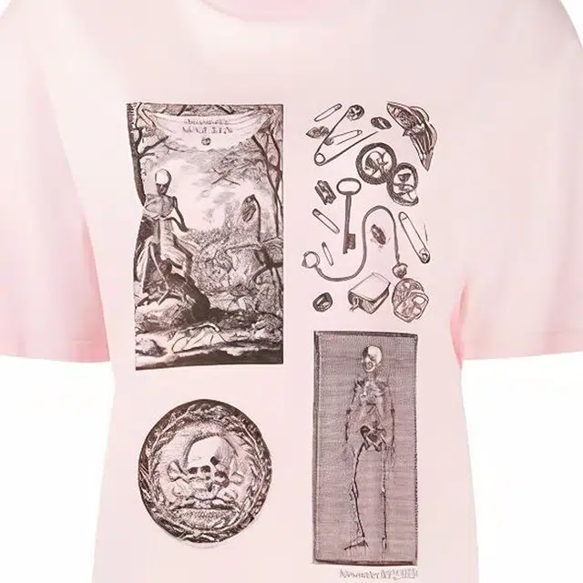 Alexander McQueen SS21 T
