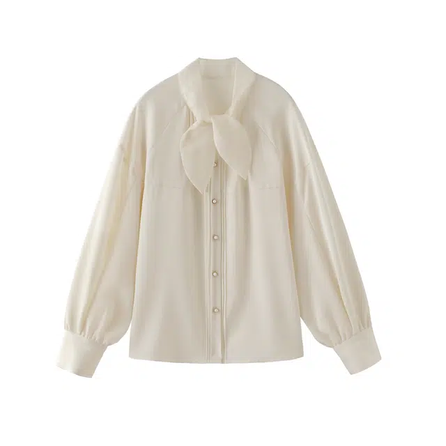 花栗鼠小姐 风铃恋序 法式重工优雅兔耳朵系带立领插肩灯笼袖捏褶微宽松遮肉衬衫 女款 米白色