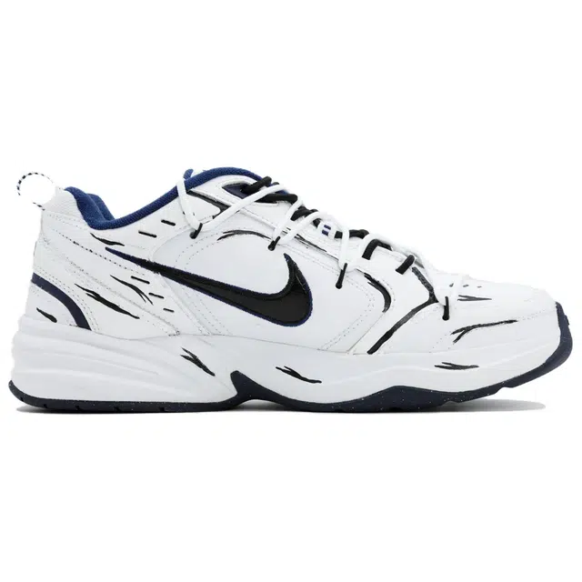 Nike Air Monarch 4