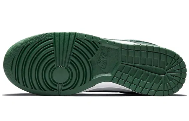 Nike Dunk Low Retro "Varsity Green"