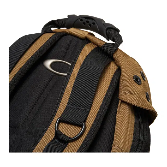 Oakley 32L