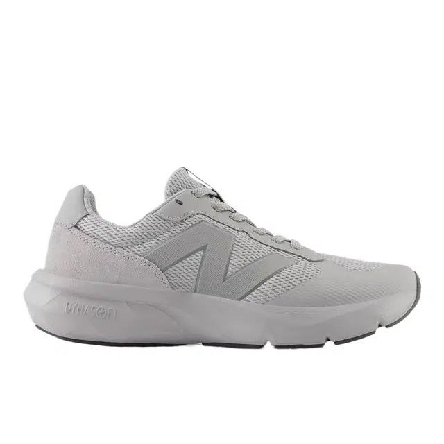 New Balance Dynasoft UA800