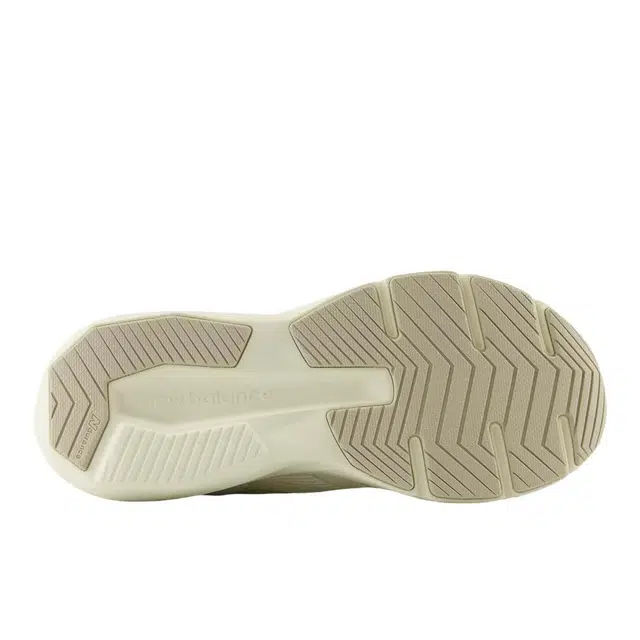 New Balance Dynasoft UA800