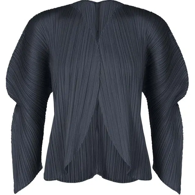 PLEATS PLEASE ISSEY MIYAKE