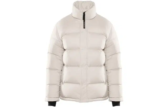 Aritzia Super Puff cliMATTE