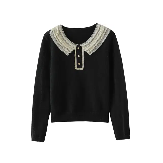 花栗鼠小姐 慕尼黑情书 复古减龄圆领拼接蕾丝木耳边花朵小金扣直筒宽松针织衫 女款 黑色