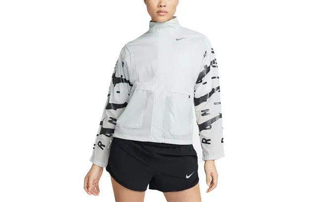 Nike Therma-FIT Run Division Logo
