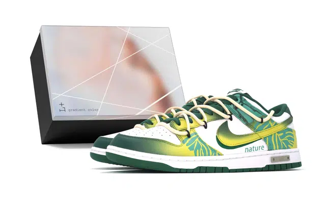 Nike Dunk Low Retro "Varsity Green"