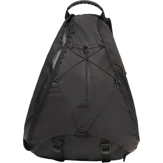 Oakley Latitude