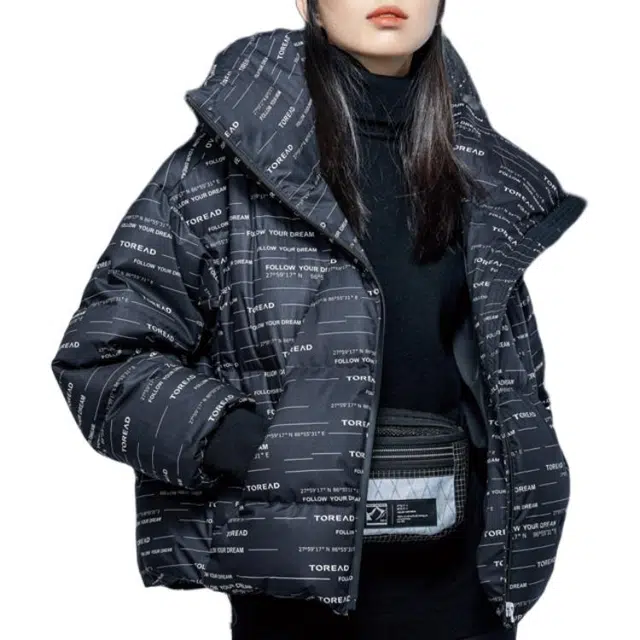 探路者 城市户外系列 防风防水保暖耐磨高领休闲羽绒服 女款 黑白