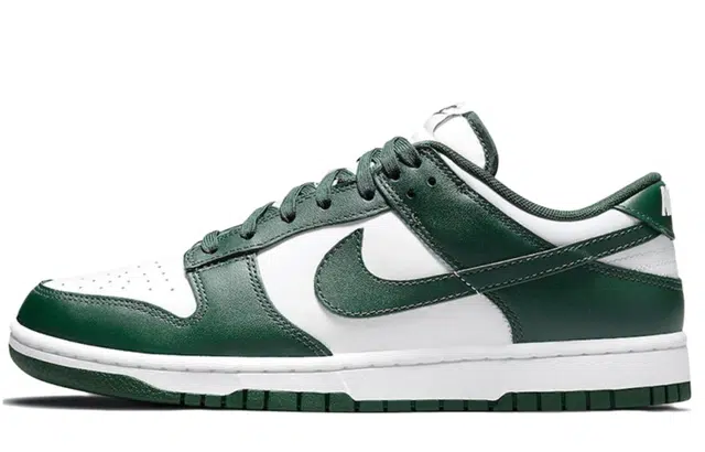 Nike Dunk Low Retro "Varsity Green"