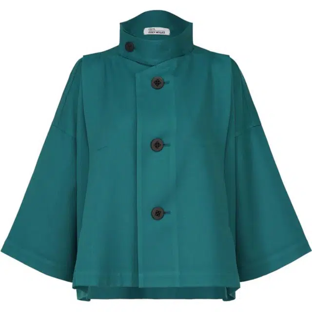 PLEATS PLEASE ISSEY MIYAKE