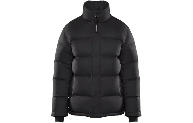 Aritzia Super Puff cliMATTE