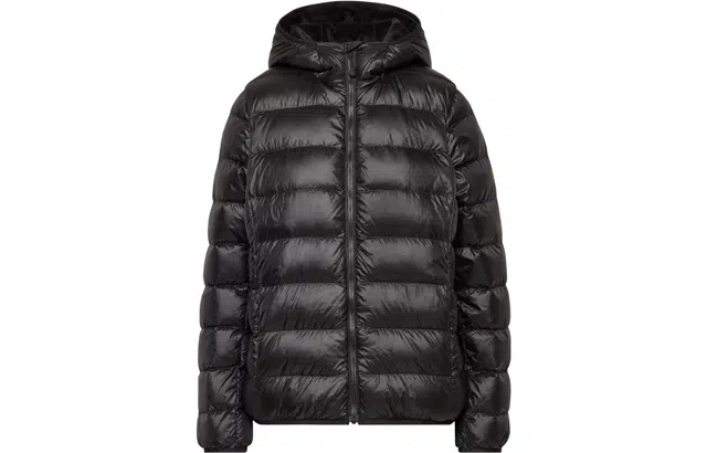 ARITZIA TnAction Little Fuzzy Puff New