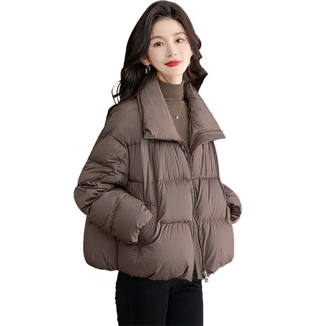 丝柏舍  纯色宽松保暖通勤  含羽绒外套  女款  浅咖色