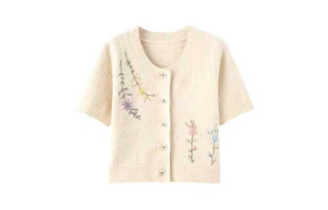 花栗鼠小姐 卢森堡甜梦 手工钩花刺绣甜美风减龄圆领单排扣短袖针织衫 女款 花纱米