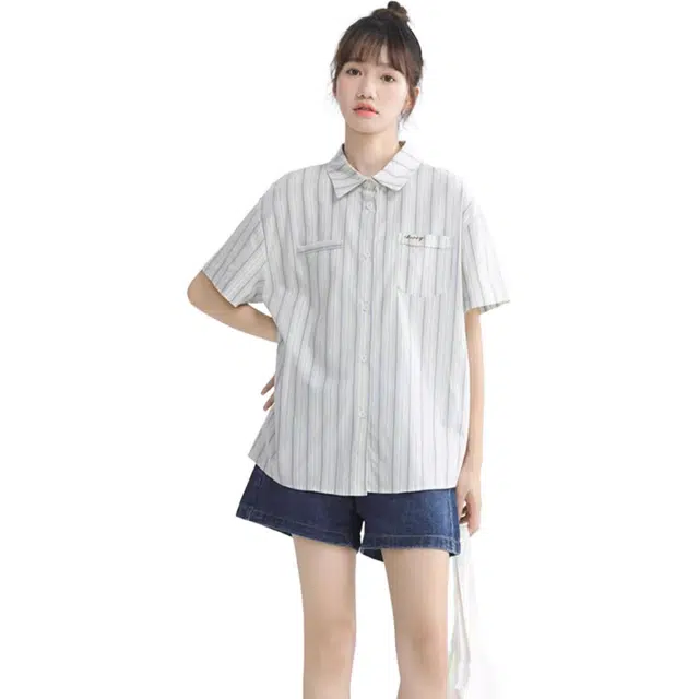 怪力萝莉 舒适休闲宽松短袖衬衫 女款 蓝白条纹