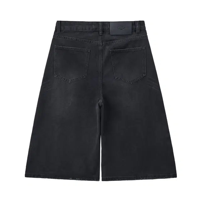 Lee Cooper
