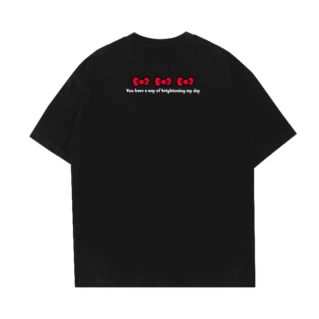 logo Sanrio x HelloKitty T