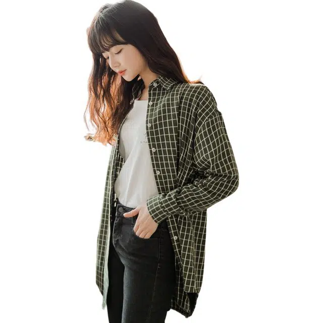 欧迪芬 大码女装春秋文艺复古条纹衬衣高级感翻领上衣宽松日常通勤上班出现面试纽扣格纹绿色轻薄舒适基础款长袖衬衫 女款