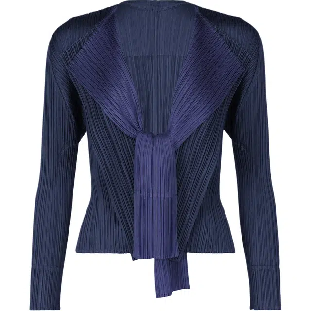PLEATS PLEASE ISSEY MIYAKE