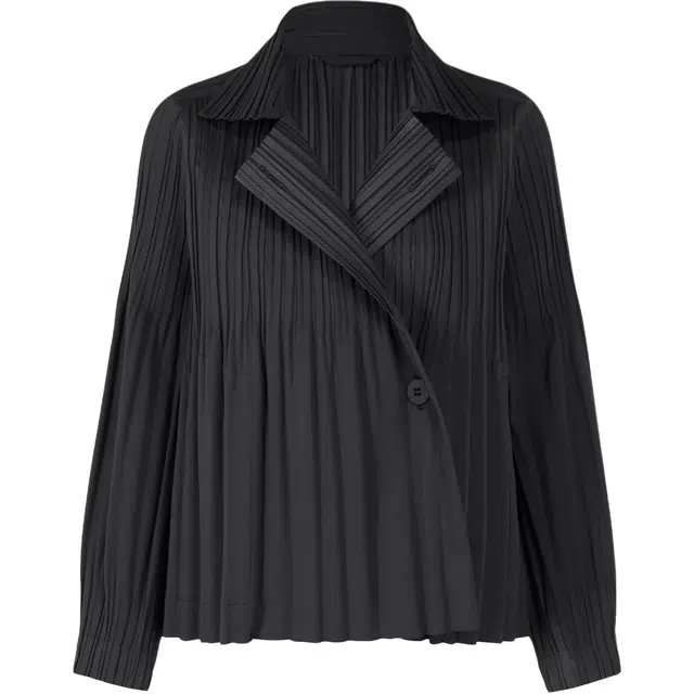 PLEATS PLEASE ISSEY MIYAKE
