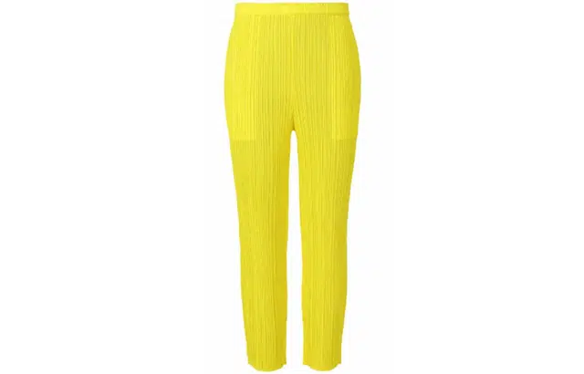 PLEATS PLEASE ISSEY MIYAKE