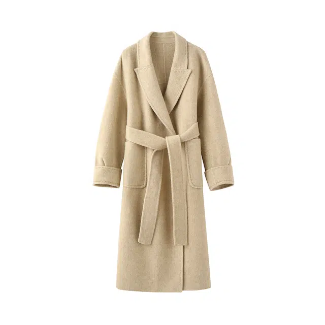 花栗鼠小姐 冬日开场 经典优雅高级感翻驳领双排扣双层捏褶袖慵懒腰带系带收腰松弛老钱风宽松直筒长款大衣 女款 玉兰色