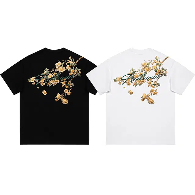 UNthemed T