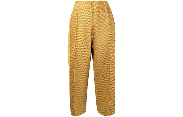 PLEATS PLEASE ISSEY MIYAKE