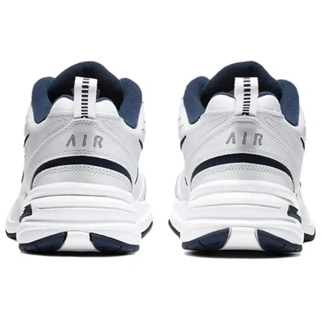 Nike Air Monarch 4