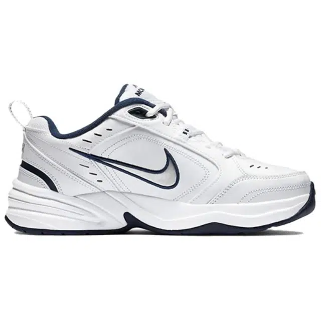 Nike Air Monarch 4