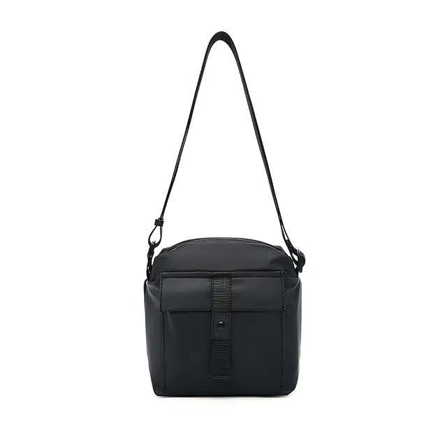 老人头 简约轻便休闲时尚通勤 合成革 单肩斜挎包 常规 男款 黑色