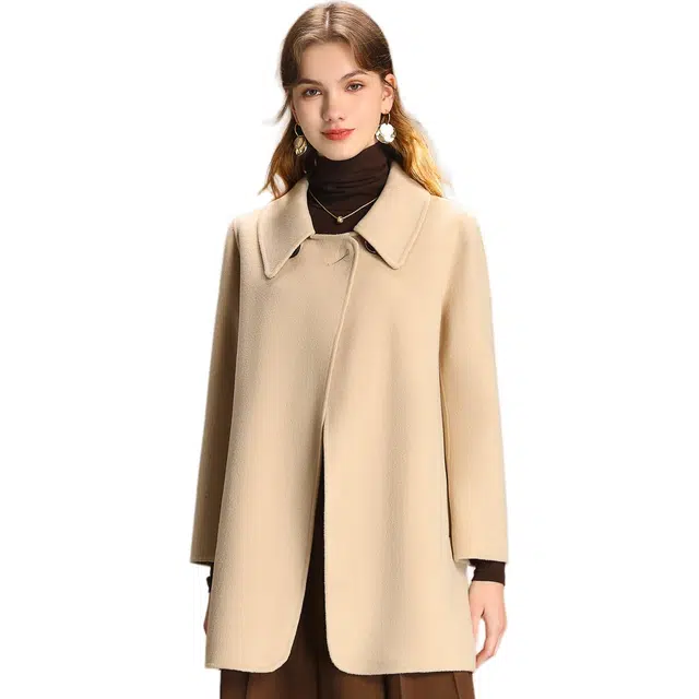 粉红玛琍 休闲翻领直筒纯色大衣 女款 米色