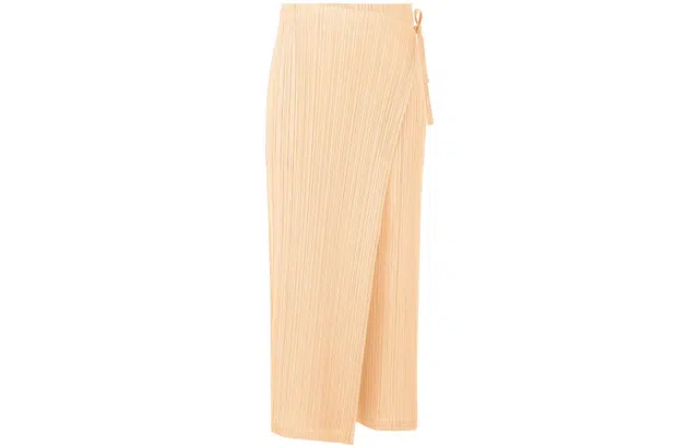 PLEATS PLEASE ISSEY MIYAKE SS23