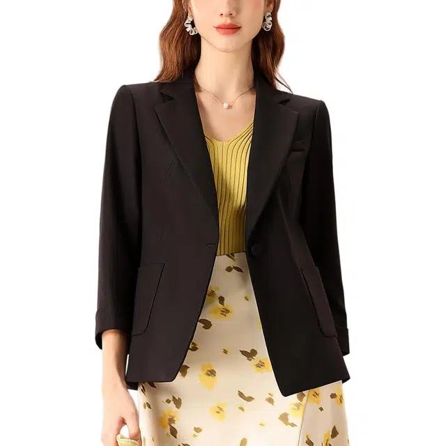 粉红玛琍 修身一粒扣九分袖西装 女款 黑色