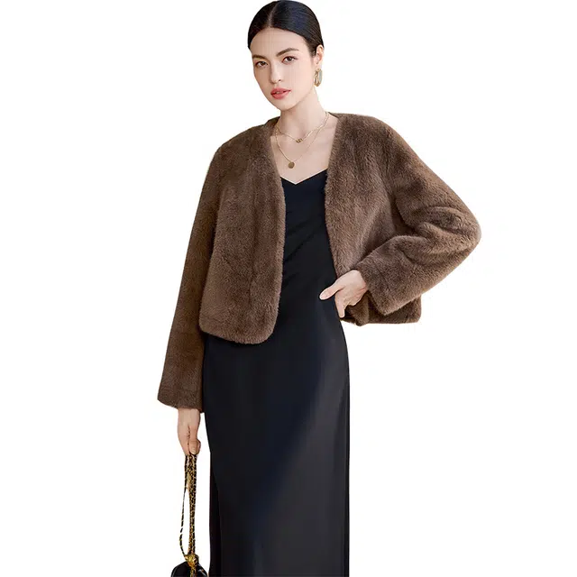 她池 保暖时髦慵懒宽松舒适截短外套 女款 深咖色