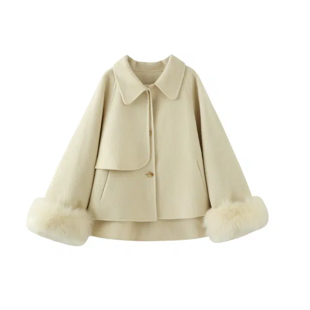 花栗鼠小姐 白巧恋人 法式甜美少女感小翻领袖口可拆卸毛毛宽松短款斗篷感大衣 女款