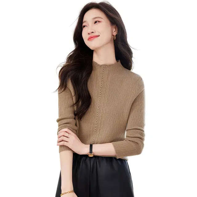 爱依莲 春秋款 时尚洋气半高领打底衫套头内搭上衣针织衫 女款 浅卡色