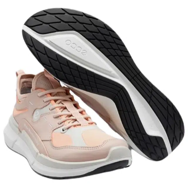 White Mountaineering x ecco Biom 2.2
