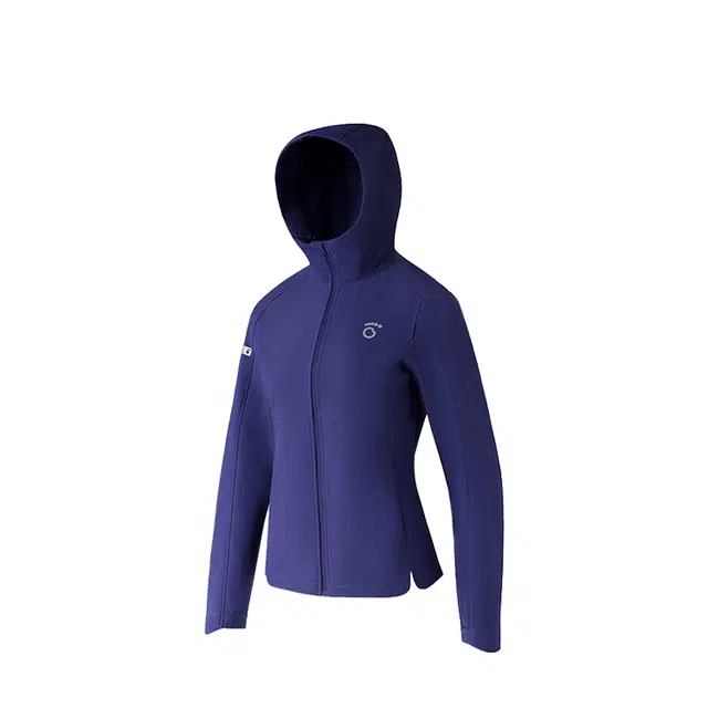 马孔多  户外字母印花连帽宽松拉链  防风透气防泼水耐磨保暖防静电吸湿排汗防寒冲锋衣 女款 未来暮色