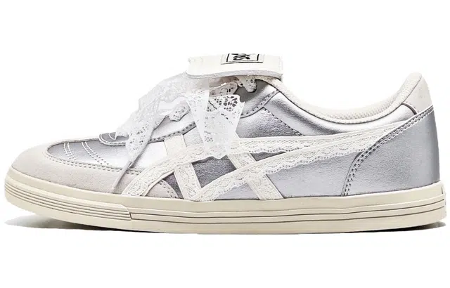 Asics Aaron