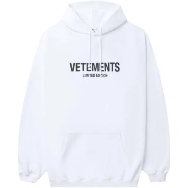Vetements Logo