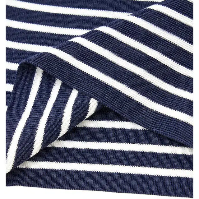 爱依服 韩版成熟条纹短袖针织衫 女款