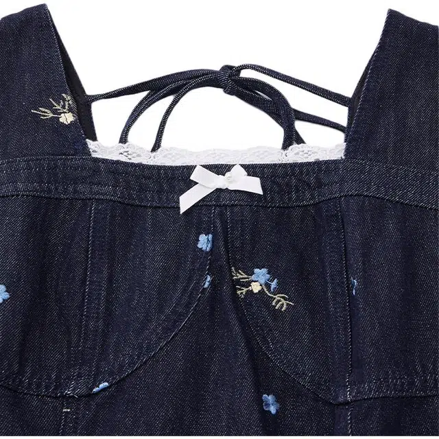 爱依服 夏法式方口领收腰中款短袖连衣裙 女款