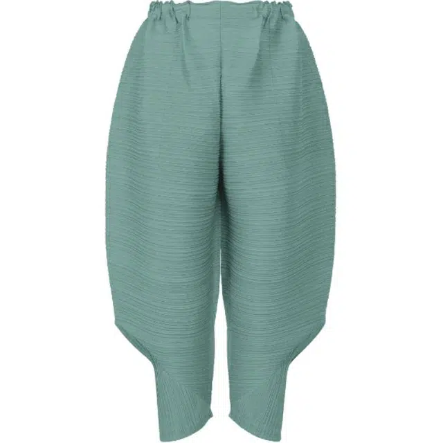 PLEATS PLEASE ISSEY MIYAKE