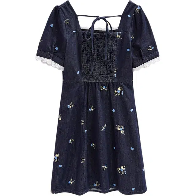 爱依服 夏法式方口领收腰中款短袖连衣裙 女款