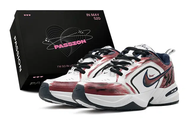 Nike Air Monarch 4