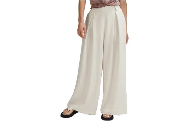 lululemon Swift Pleated