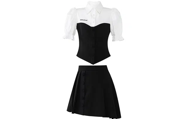 La lune Du ciel SS22